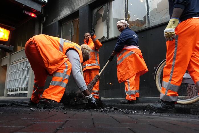 Gemeente druk met puin ruimen na rellen