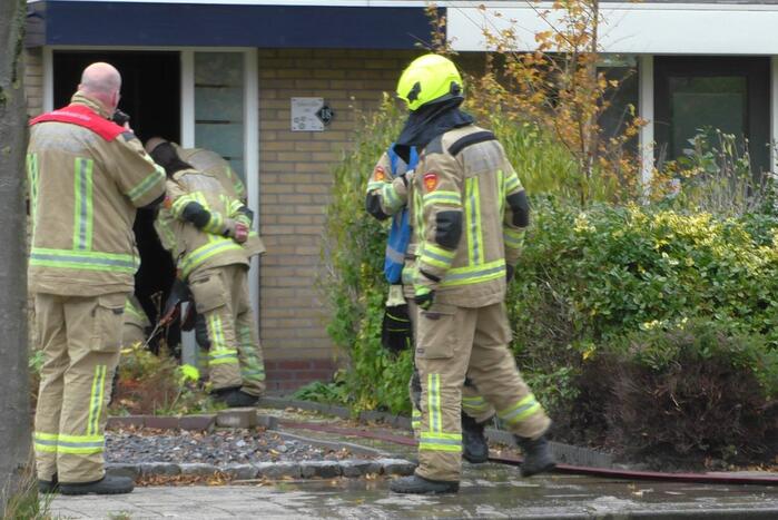 Brandweer pompt woning vol water leeg