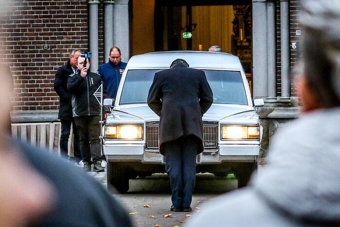 Afscheidsdienst van Mark Elbers druk bezocht