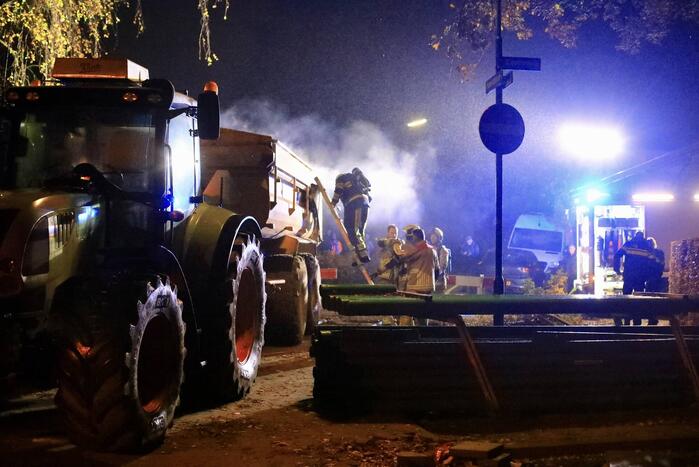 Brand in aanhanger van tractor