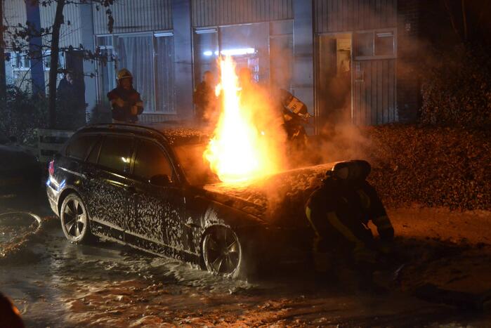 Forse brand in personenauto