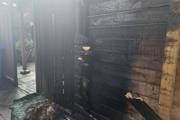 Jongeren stichten brand met vuurwerk in schuur