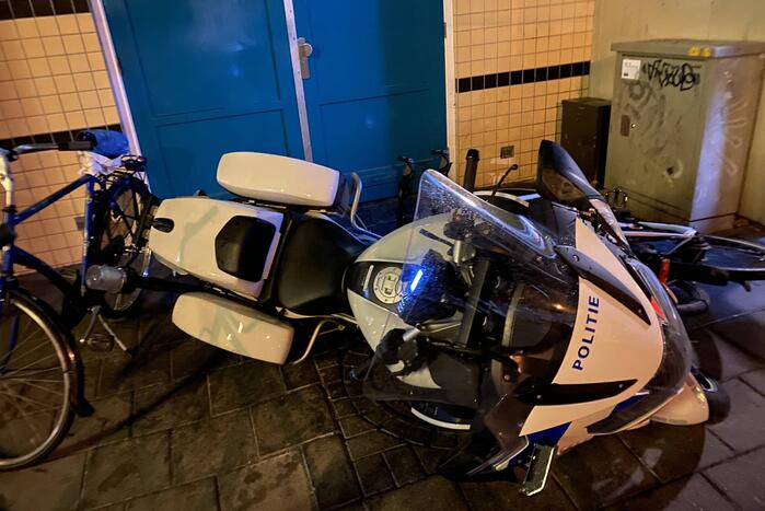 Honderden Cambuur-supporters dringen stadion binnen