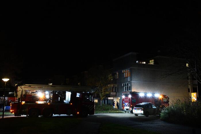 Brand in portiekwoning snel geblust