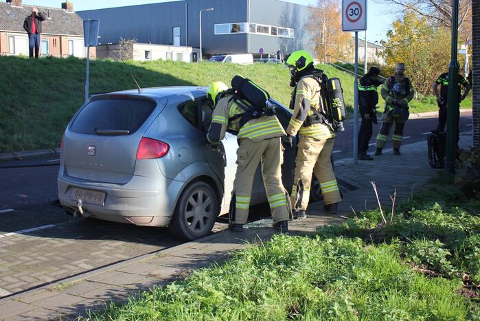 Auto total-loss door brand