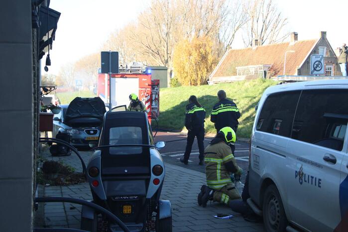 Auto total-loss door brand