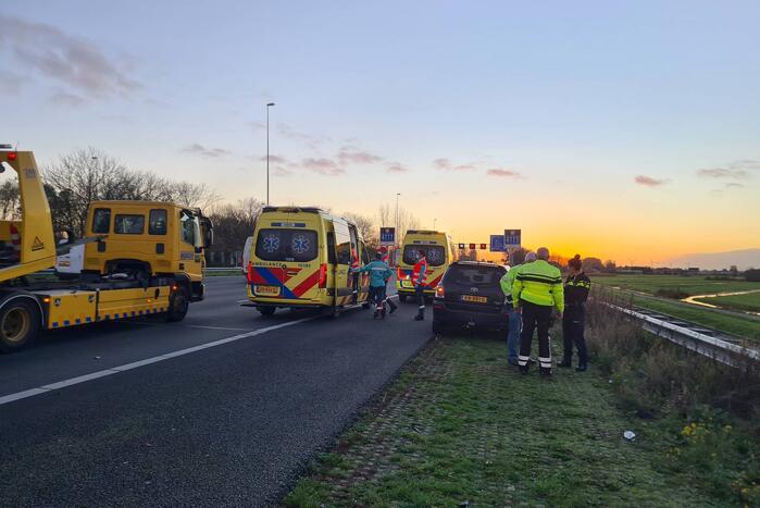 Flinke schade bij aanrijding op snelweg
