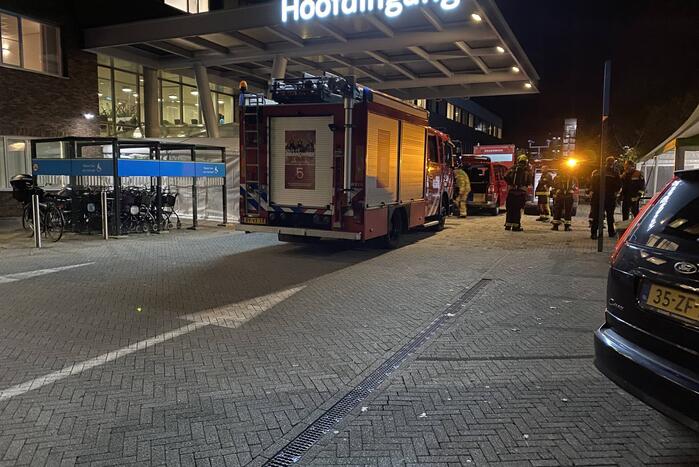 Grote brandweerinzet na vreemde lucht in ziekenhuis