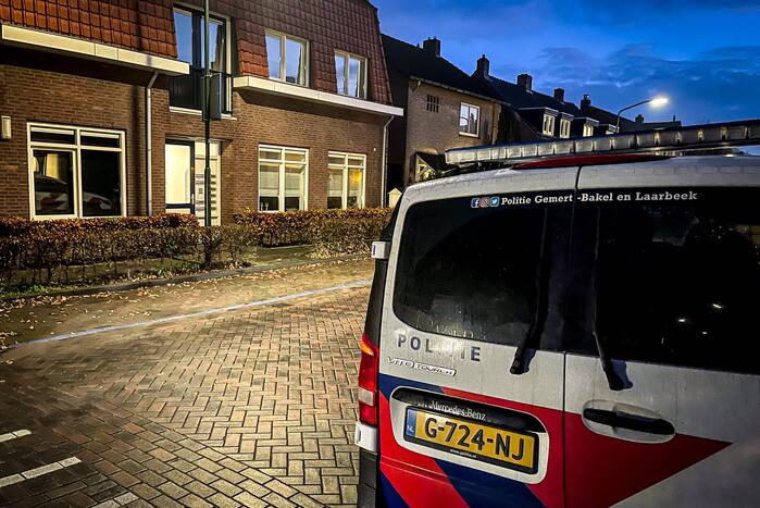 Recherche doet onderzoek in woning