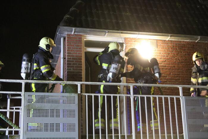 Veel rookontwikkeling door brand in woning