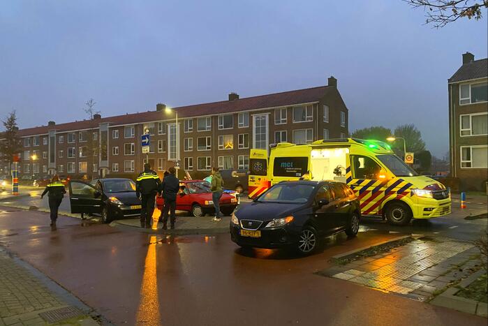 Automobilist botst achterop zijn voorganger