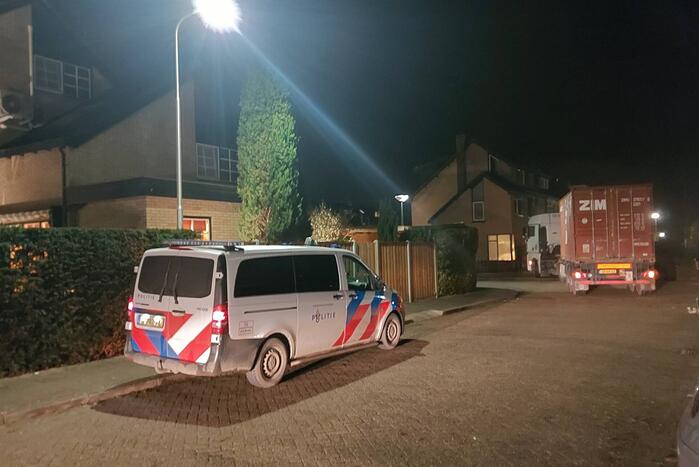 Diesellucht door brandstoflekkage in vrachtwagen