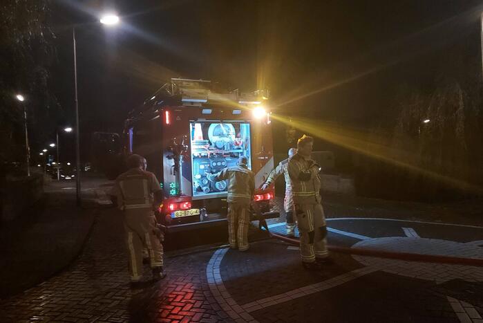 Brand blust brand in afvalcontainer