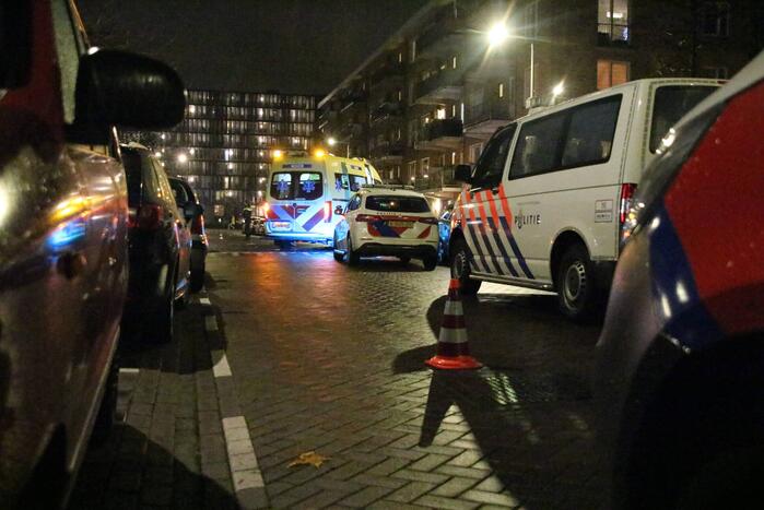 Straat afgezet door steekincident