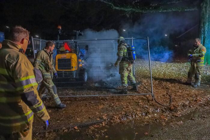 Veel rookontwikkeling door brand in dixi