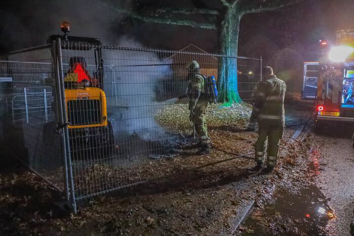 Veel rookontwikkeling door brand in dixi