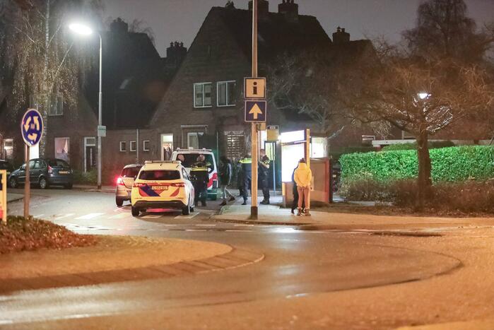 Agenten bemiddelen bij ruzie op straat