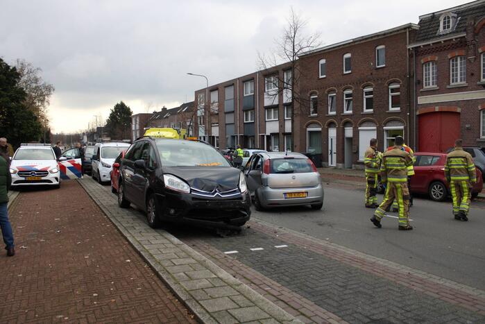 Drie auto's betrokken bij aanrijding