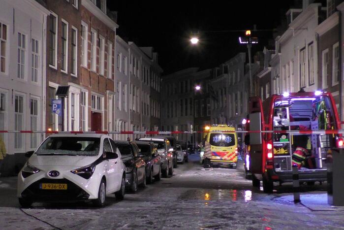 Persoon bedolven in put