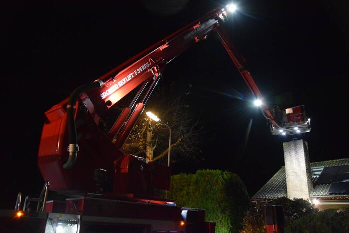 Schoorsteenbrand bij vrijstaande woning