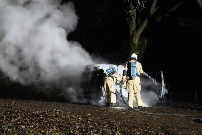 Gestolen busje uitgebrand teruggevonden