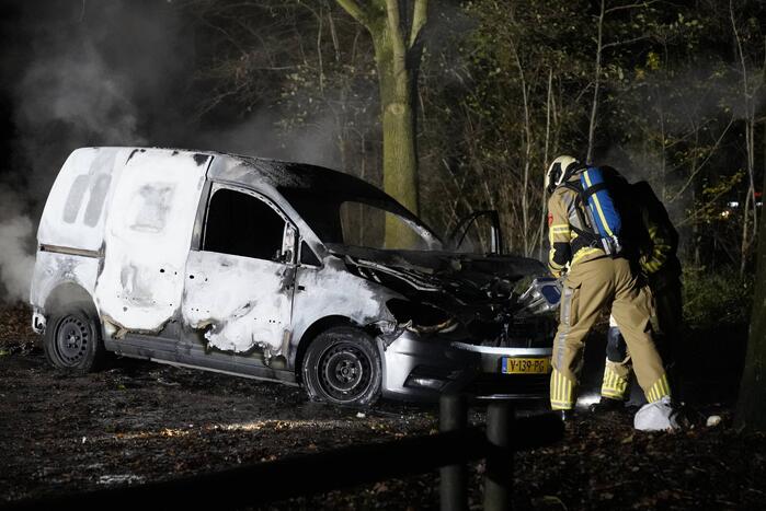 Gestolen busje uitgebrand teruggevonden