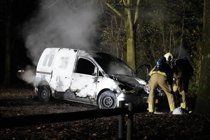 Gestolen busje uitgebrand teruggevonden