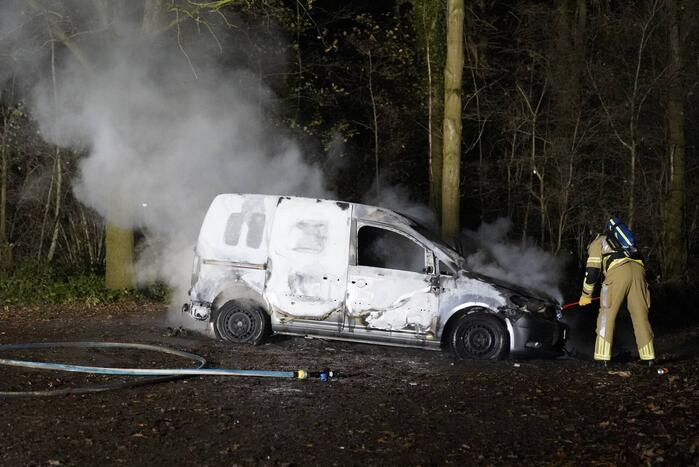 Gestolen busje uitgebrand teruggevonden
