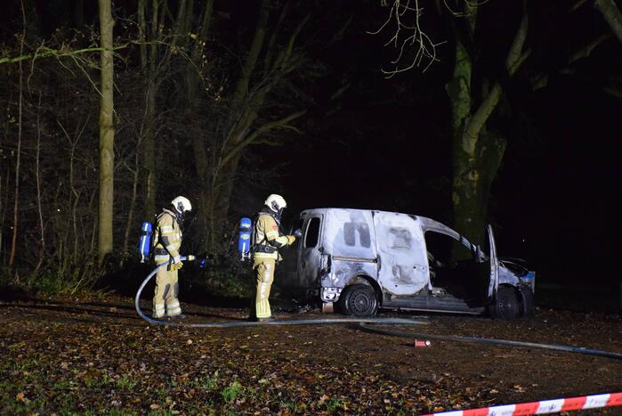 Gestolen busje uitgebrand teruggevonden