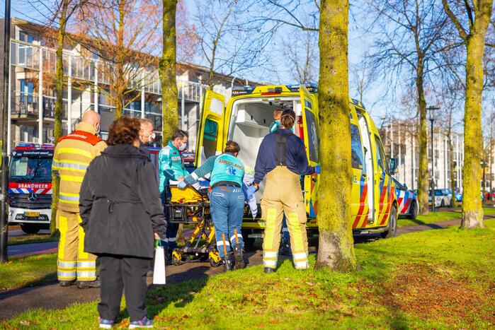 Traumahelikopter ingezet voor te water geraakt persoon
