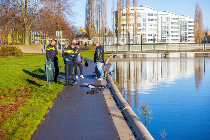 Traumahelikopter ingezet voor te water geraakt persoon