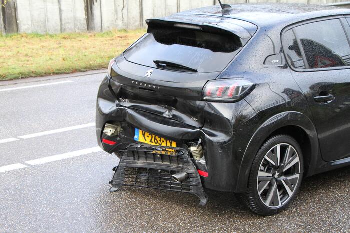 Flinke Schade bij kop-staart aanrijding