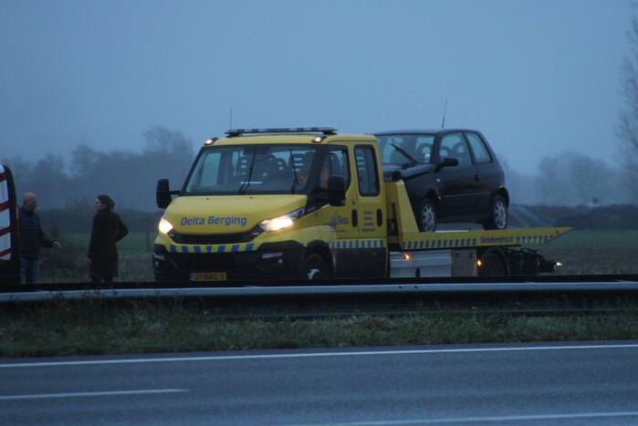 Auto geborgen na kop-staart botsing