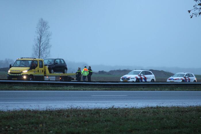 Auto geborgen na kop-staart botsing