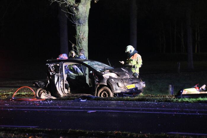 Meerdere voertuigen betrokken bij ongeval met beknelling