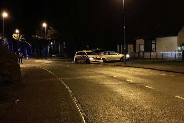 Auto klemgereden na achtervolging