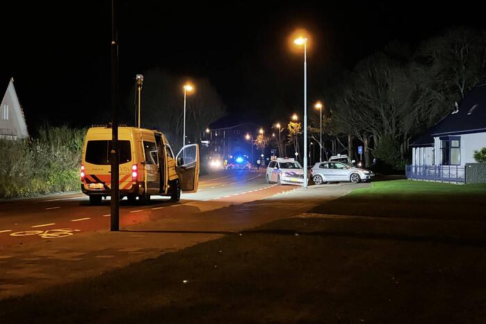 Auto klemgereden na achtervolging