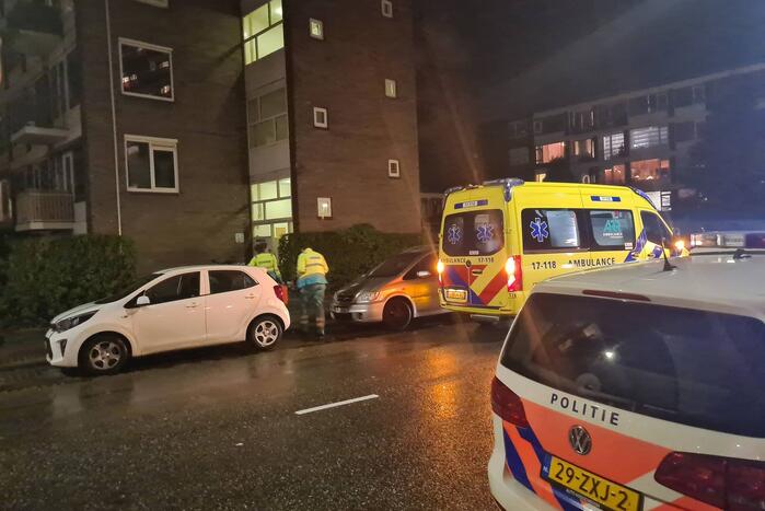 Persoon gewond na steekincident in woning