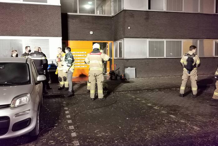 Veel rook bij brand in appartementencomplex