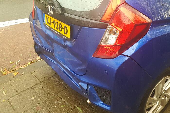 Kop-staart botsing met schade