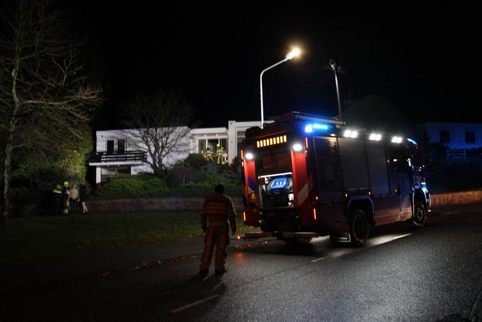 Veel rook bij brand in woning