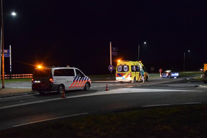 Twee gewonden bij frontale aanrijding