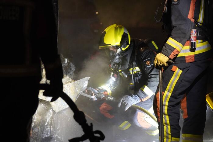 Autobrand in de wijk Korte Akkeren