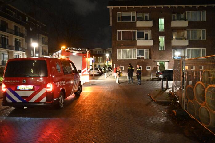 Bewoners roken gaslucht in portiek