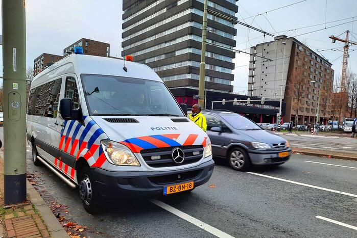 Weg afgesloten door reconstructie in politie-onderzoek