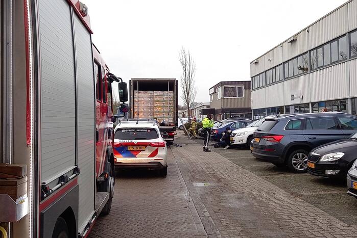 Vijf personen aangetroffen in vrachtwagen