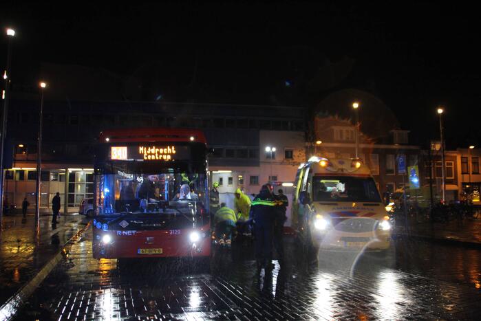 Persoon gewond bij aanrijding met bus
