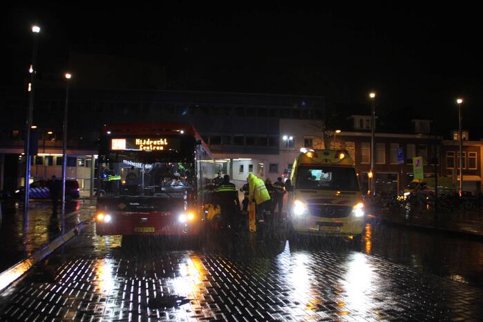 Persoon gewond bij aanrijding met bus