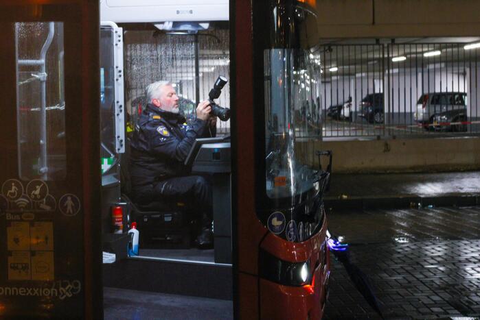 Persoon gewond bij aanrijding met bus