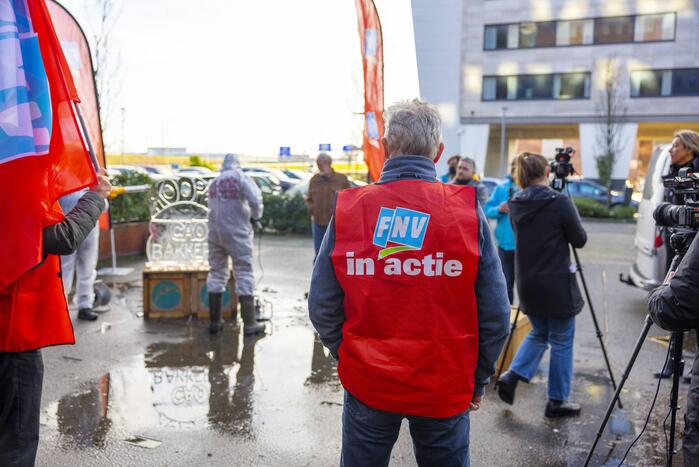 Bakkerijmedewerkers voeren actie voor een goede CAO